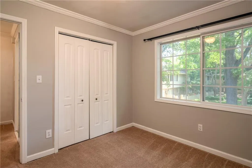 6940 Roswell Road Unit 22d, Sandy Springs, Georgia 30328, 2 Bedrooms Bedrooms, ,1 BathroomBathrooms,Residential,Sold,6940 Roswell Road Unit 22d,6720696