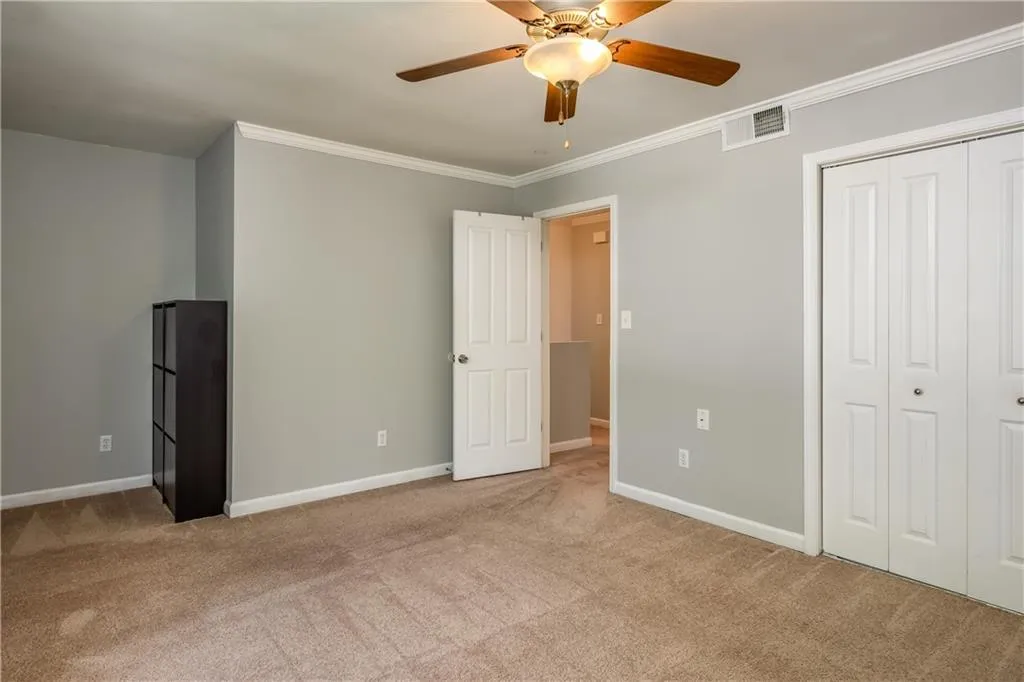 6940 Roswell Road Unit 22d, Sandy Springs, Georgia 30328, 2 Bedrooms Bedrooms, ,1 BathroomBathrooms,Residential,Sold,6940 Roswell Road Unit 22d,6720696