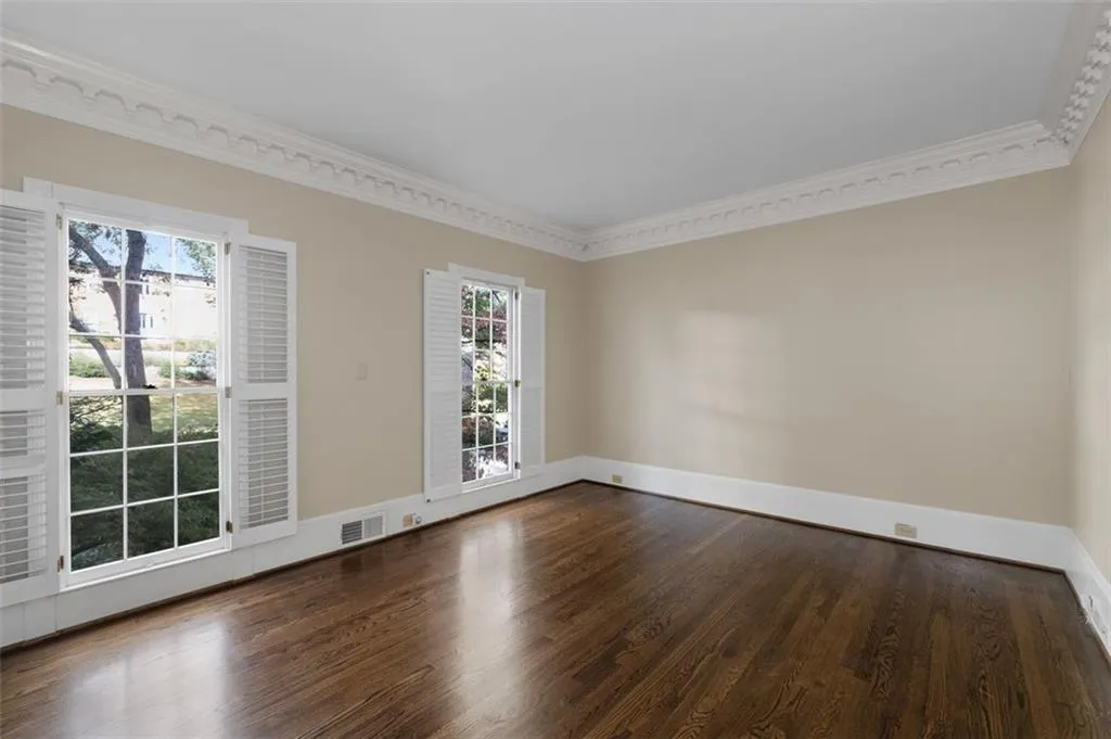 1152 Byrnwyck Road Ne, Brookhaven, Georgia 30319, 4 Bedrooms Bedrooms, ,3 BathroomsBathrooms,Residential,For Sale,1152 Byrnwyck Road Ne,7663395