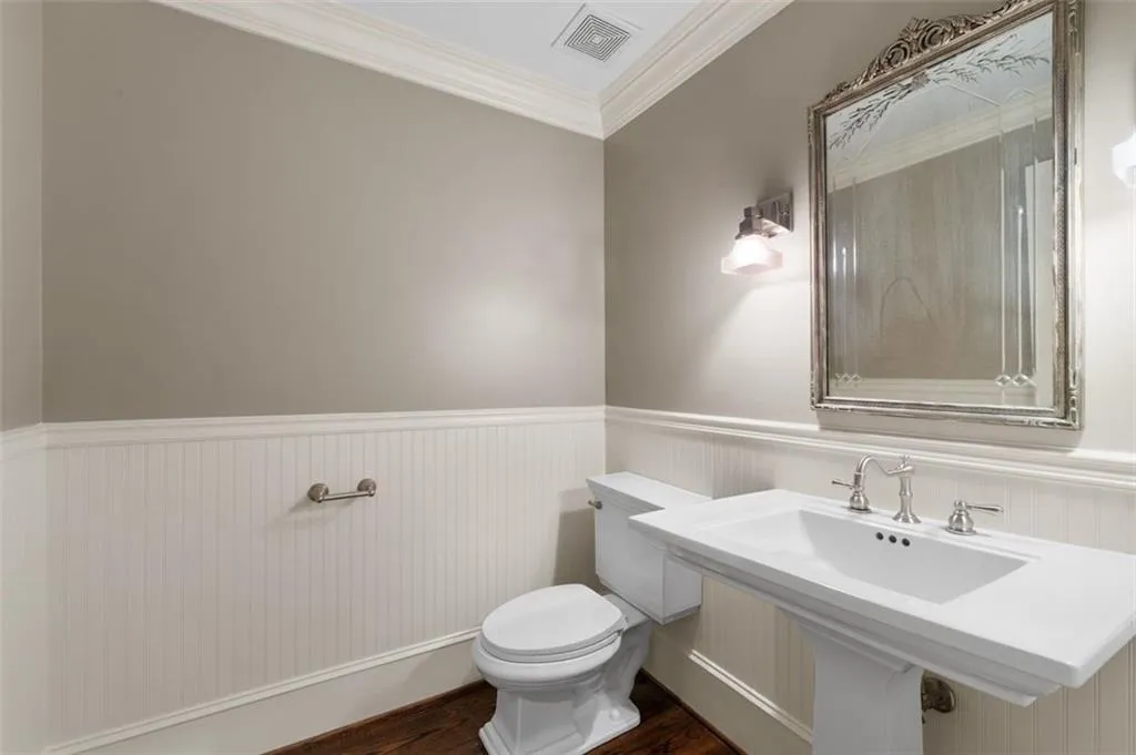 1152 Byrnwyck Road Ne, Brookhaven, Georgia 30319, 4 Bedrooms Bedrooms, ,3 BathroomsBathrooms,Residential,For Sale,1152 Byrnwyck Road Ne,7663395