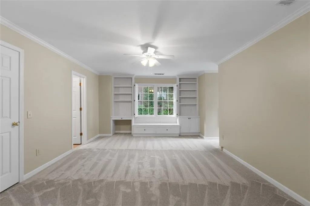 This guest suite is fantastic! It has a large walk-in closet, an ensuite bathroom & a adorable 