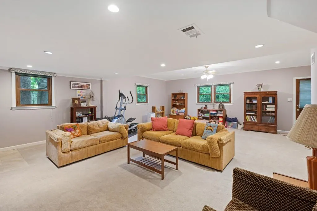 7619 Auden Trail, Sandy Springs, Georgia 30350, 5 Bedrooms Bedrooms, ,3 BathroomsBathrooms,Residential,Sold,7619 Auden Trail,7048221