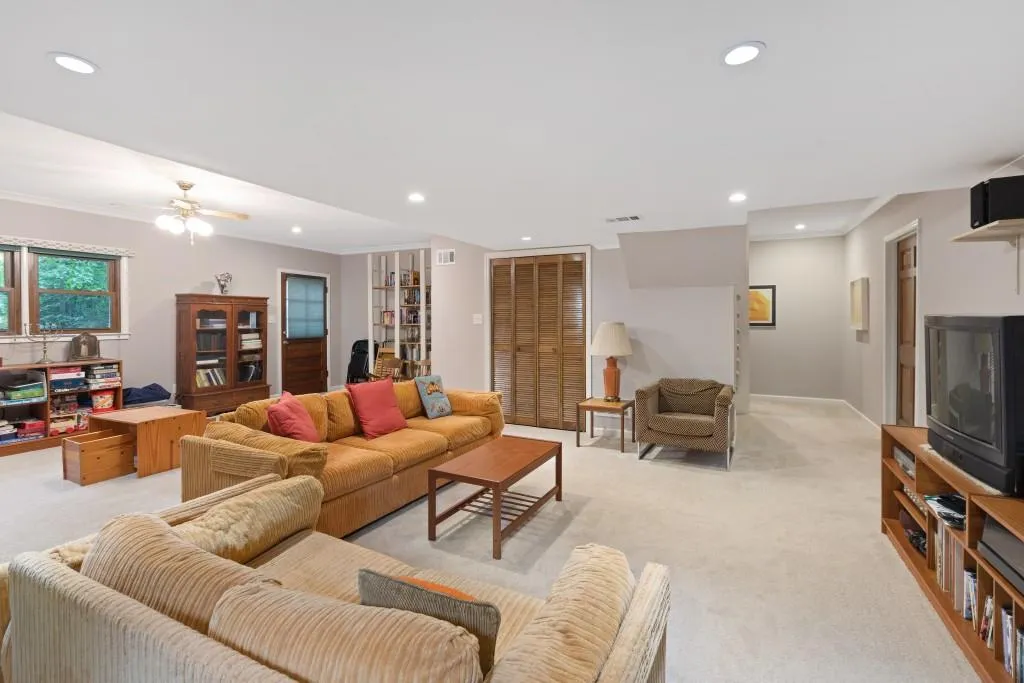 7619 Auden Trail, Sandy Springs, Georgia 30350, 5 Bedrooms Bedrooms, ,3 BathroomsBathrooms,Residential,Sold,7619 Auden Trail,7048221