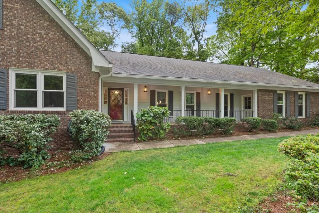 7619 Auden Trail, Sandy Springs, Georgia 30350, 5 Bedrooms Bedrooms, ,3 BathroomsBathrooms,Residential,Sold,7619 Auden Trail,7048221