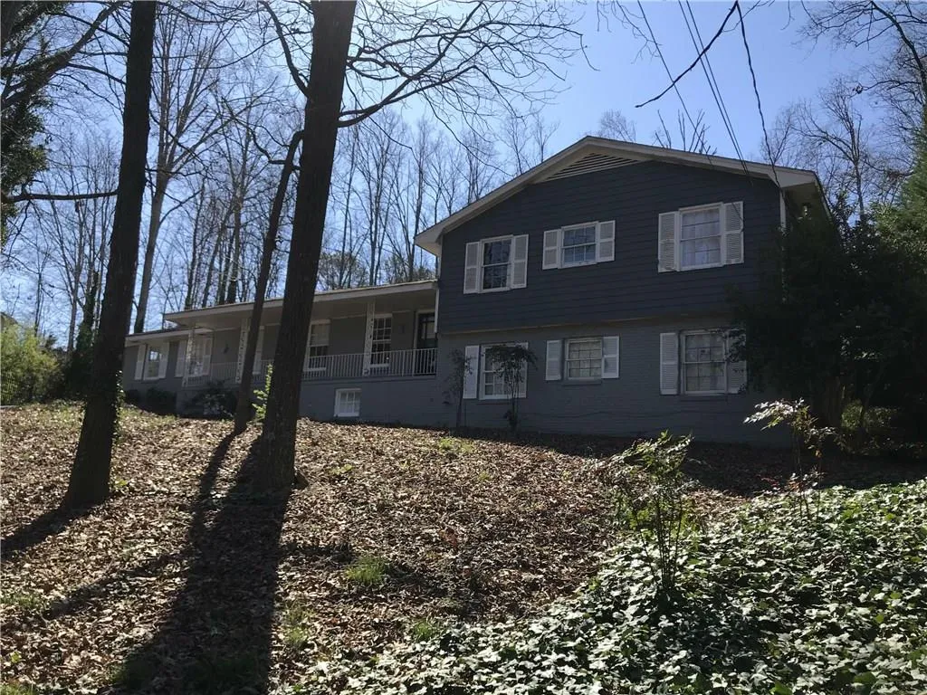 515 Abernathy Road Ne, Sandy Springs, Georgia 30328, 5 Bedrooms Bedrooms, ,3 BathroomsBathrooms,Residential,Sold,515 Abernathy Road Ne,5955403