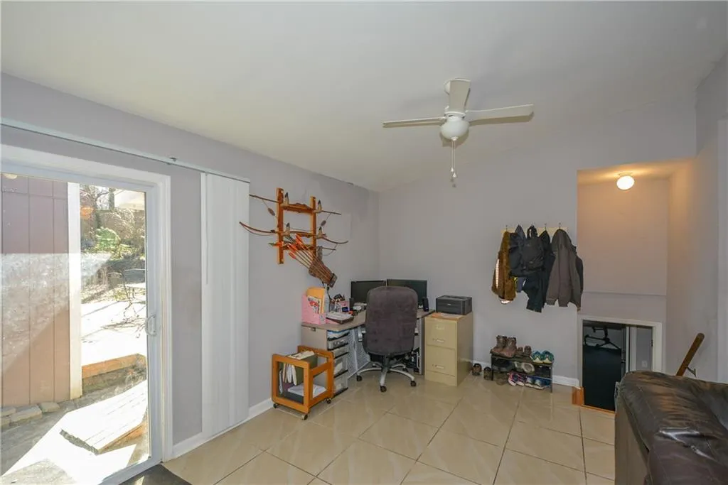 515 Abernathy Road Ne, Sandy Springs, Georgia 30328, 5 Bedrooms Bedrooms, ,3 BathroomsBathrooms,Residential,Sold,515 Abernathy Road Ne,5955403
