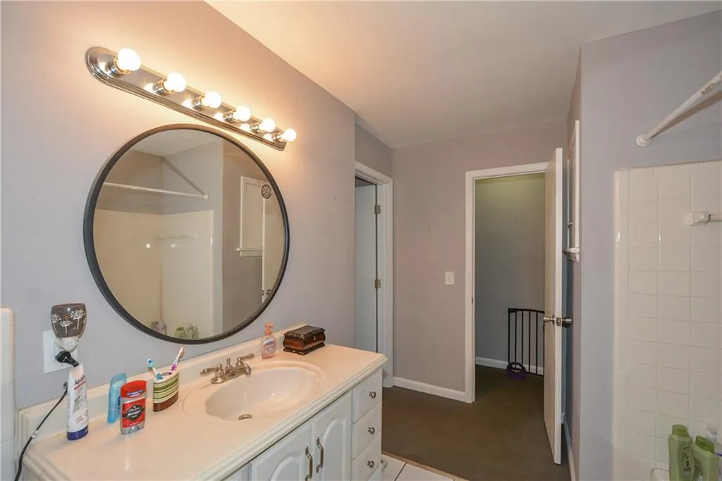 515 Abernathy Road Ne, Sandy Springs, Georgia 30328, 5 Bedrooms Bedrooms, ,3 BathroomsBathrooms,Residential,Sold,515 Abernathy Road Ne,5955403