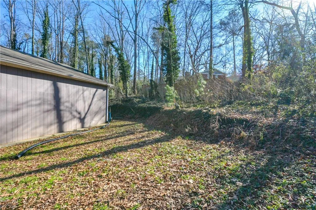 515 Abernathy Road Ne, Sandy Springs, Georgia 30328, 5 Bedrooms Bedrooms, ,3 BathroomsBathrooms,Residential,Sold,515 Abernathy Road Ne,5955403