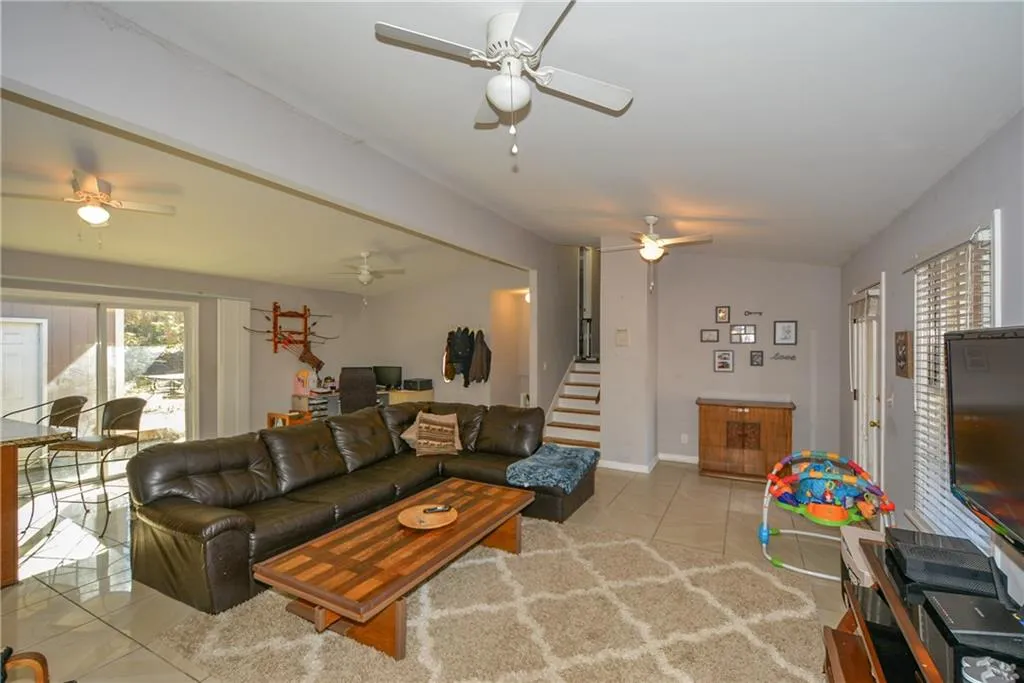 515 Abernathy Road Ne, Sandy Springs, Georgia 30328, 5 Bedrooms Bedrooms, ,3 BathroomsBathrooms,Residential,Sold,515 Abernathy Road Ne,5955403