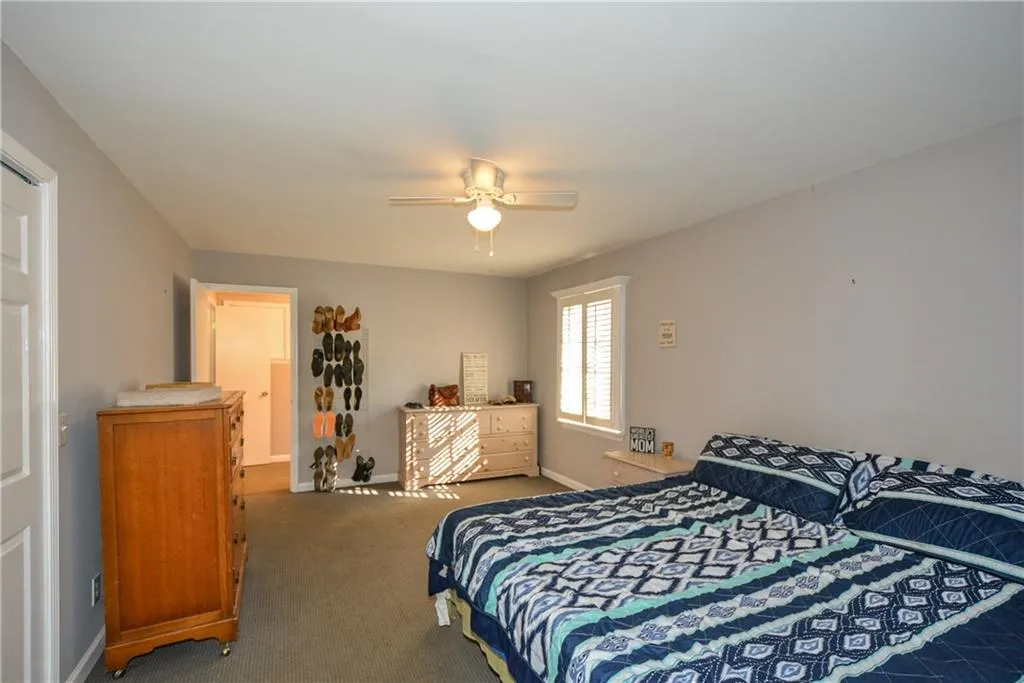515 Abernathy Road Ne, Sandy Springs, Georgia 30328, 5 Bedrooms Bedrooms, ,3 BathroomsBathrooms,Residential,Sold,515 Abernathy Road Ne,5955403