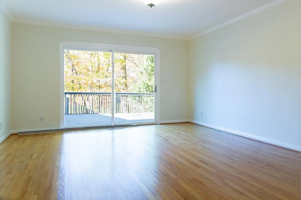 1250 Tynecastle Way, Sandy Springs, Georgia 30350, 5 Bedrooms Bedrooms, ,5 BathroomsBathrooms,Residential,Sold,1250 Tynecastle Way,7143629