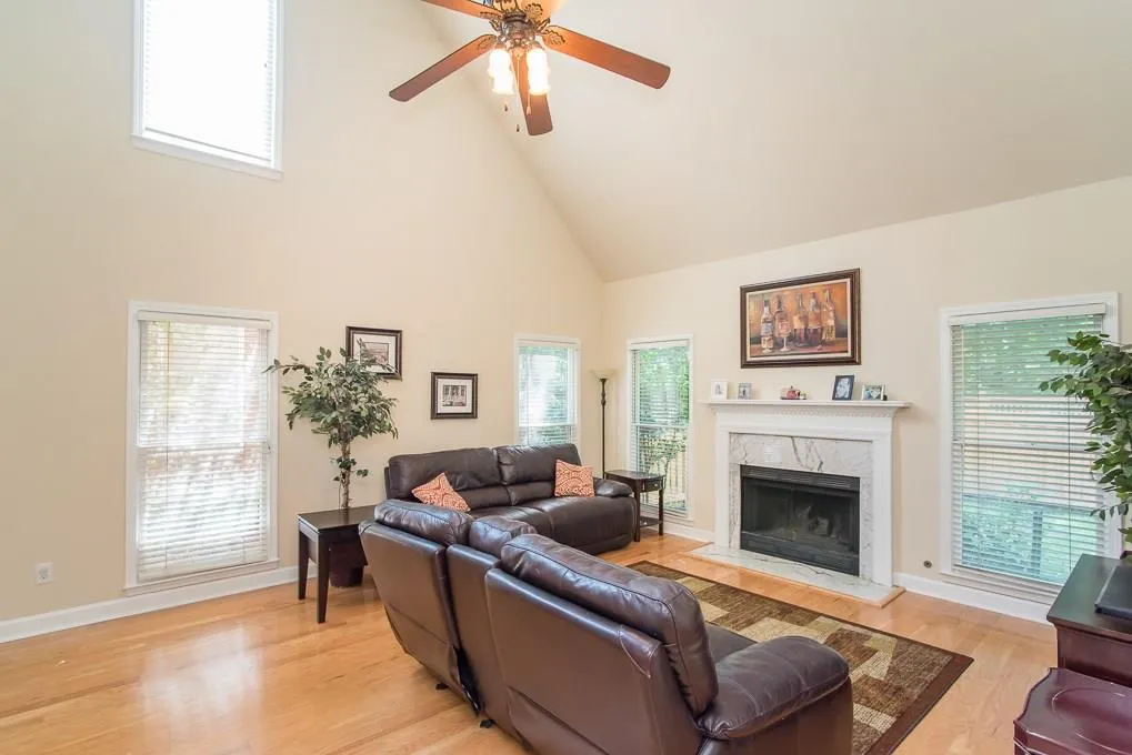 38 Westfair Court, Atlanta, Georgia 30328, 3 Bedrooms Bedrooms, ,2 BathroomsBathrooms,Residential,Sold,38 Westfair Court,5850944