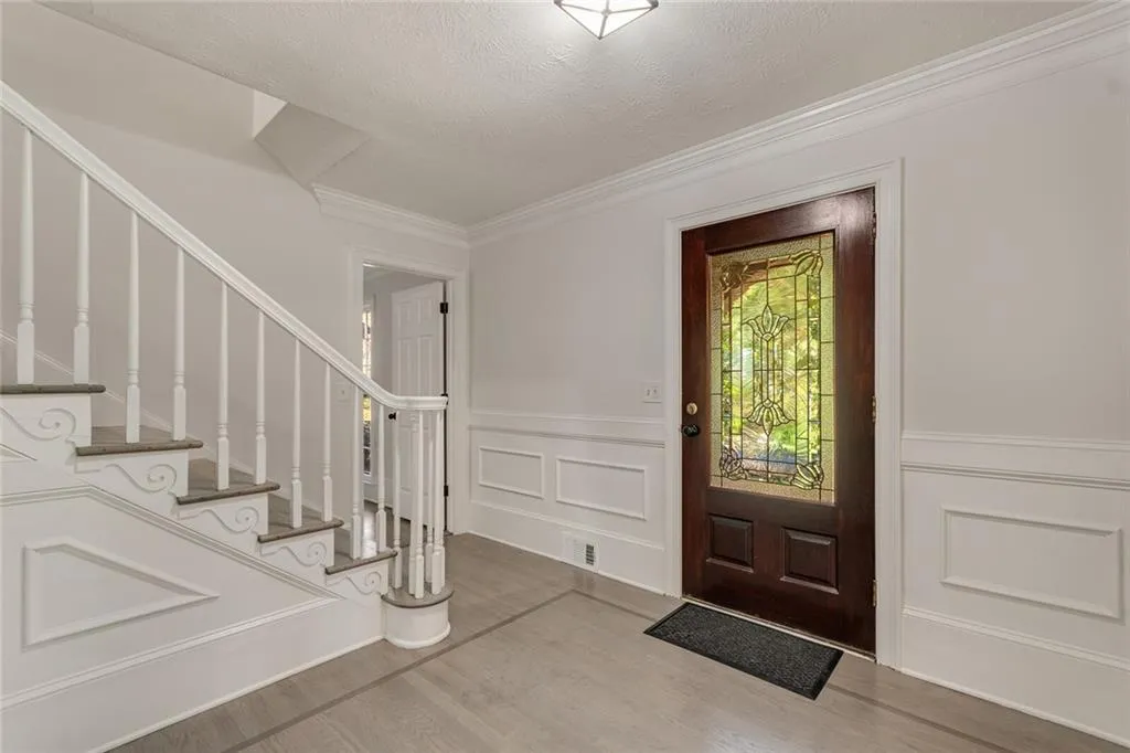7130 Cherry Bluff Drive, Sandy Springs, Georgia 30350, 5 Bedrooms Bedrooms, ,3 BathroomsBathrooms,Residential,Sold,7130 Cherry Bluff Drive,6958523