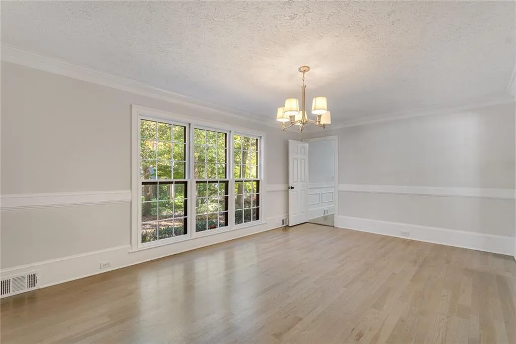 7130 Cherry Bluff Drive, Sandy Springs, Georgia 30350, 5 Bedrooms Bedrooms, ,3 BathroomsBathrooms,Residential,Sold,7130 Cherry Bluff Drive,6958523