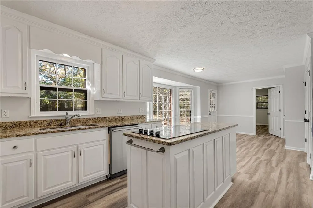 7130 Cherry Bluff Drive, Sandy Springs, Georgia 30350, 5 Bedrooms Bedrooms, ,3 BathroomsBathrooms,Residential,Sold,7130 Cherry Bluff Drive,6958523