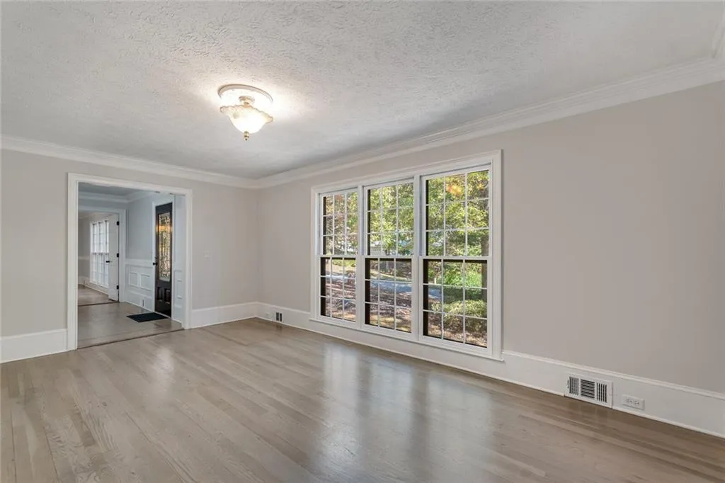 7130 Cherry Bluff Drive, Sandy Springs, Georgia 30350, 5 Bedrooms Bedrooms, ,3 BathroomsBathrooms,Residential,Sold,7130 Cherry Bluff Drive,6958523