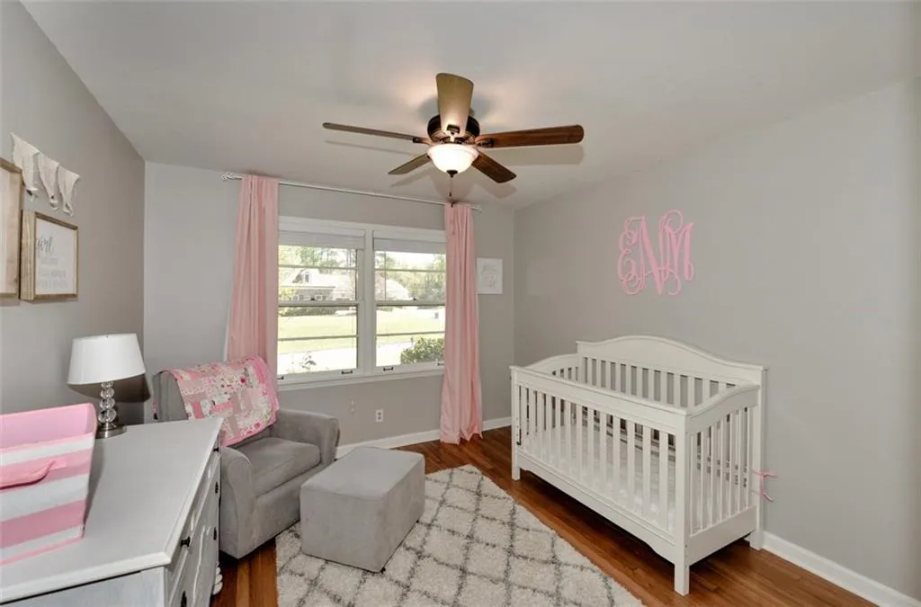 650 Carriage Drive, Sandy Springs, Georgia 30328, 3 Bedrooms Bedrooms, ,2 BathroomsBathrooms,Residential,Sold,650 Carriage Drive,6535791