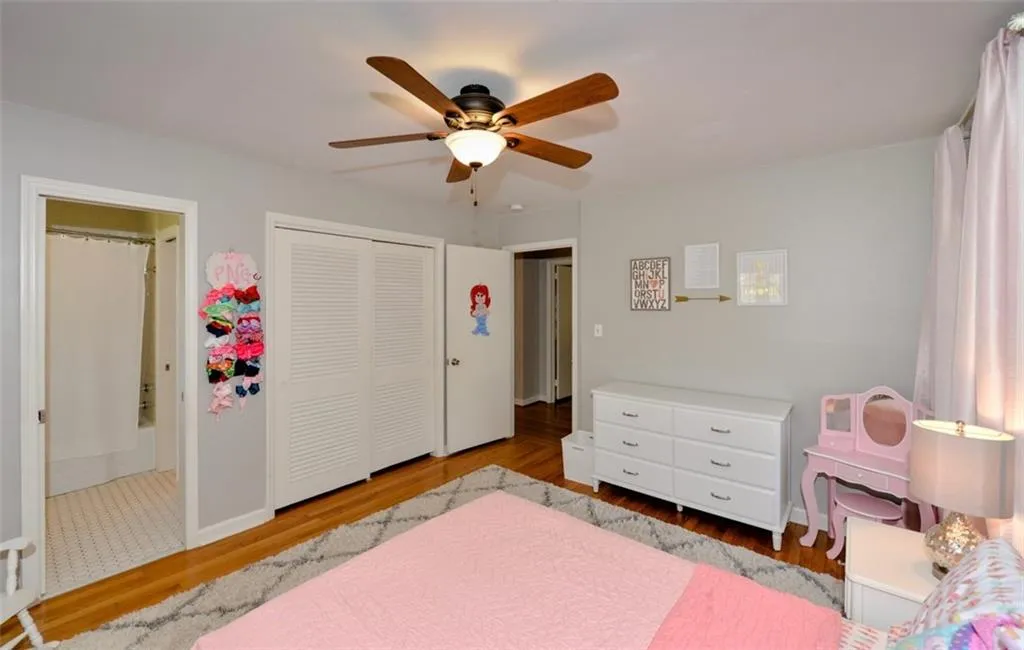 650 Carriage Drive, Sandy Springs, Georgia 30328, 3 Bedrooms Bedrooms, ,2 BathroomsBathrooms,Residential,Sold,650 Carriage Drive,6535791