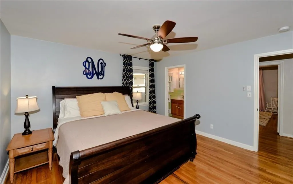 650 Carriage Drive, Sandy Springs, Georgia 30328, 3 Bedrooms Bedrooms, ,2 BathroomsBathrooms,Residential,Sold,650 Carriage Drive,6535791