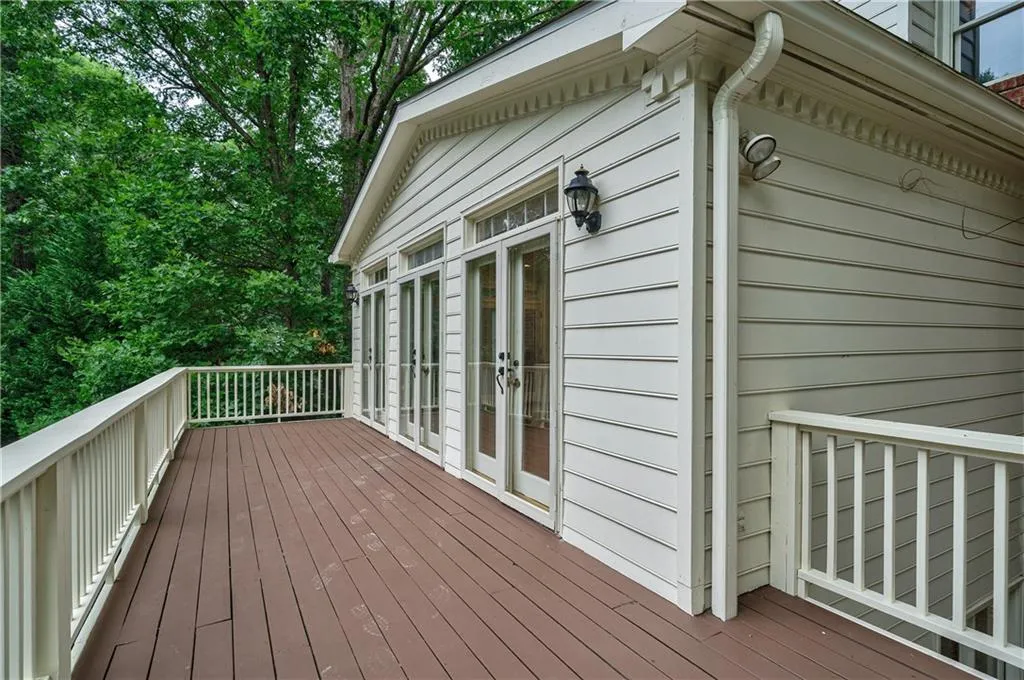 11 Heards Overlook Court, Sandy Springs, Georgia 30328, 5 Bedrooms Bedrooms, ,4 BathroomsBathrooms,Residential,Sold,11 Heards Overlook Court,7244697