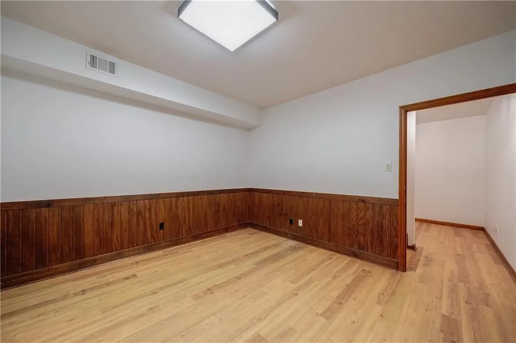 11 Heards Overlook Court, Sandy Springs, Georgia 30328, 5 Bedrooms Bedrooms, ,4 BathroomsBathrooms,Residential,Sold,11 Heards Overlook Court,7244697