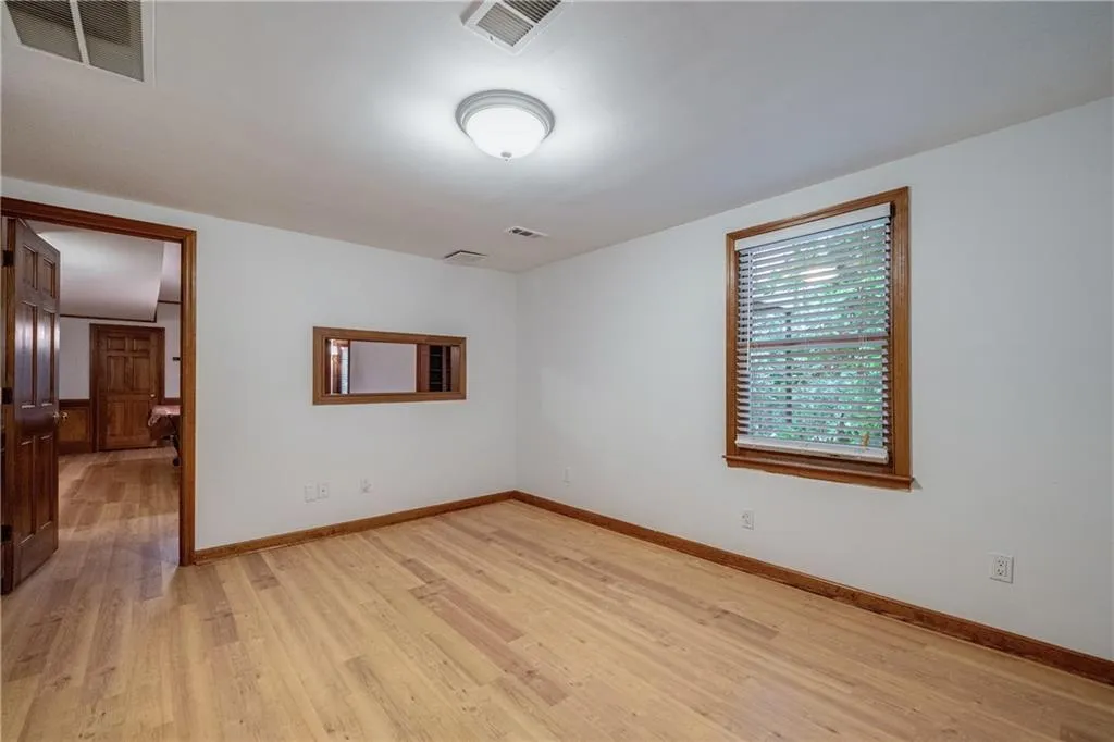 11 Heards Overlook Court, Sandy Springs, Georgia 30328, 5 Bedrooms Bedrooms, ,4 BathroomsBathrooms,Residential,Sold,11 Heards Overlook Court,7244697