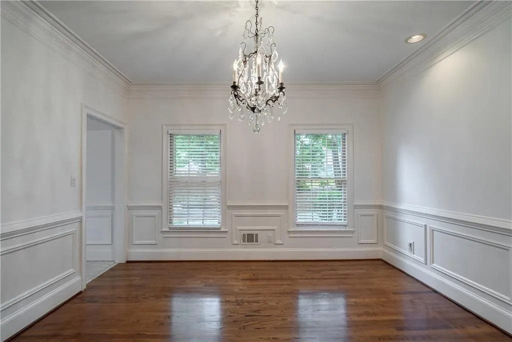 11 Heards Overlook Court, Sandy Springs, Georgia 30328, 5 Bedrooms Bedrooms, ,4 BathroomsBathrooms,Residential,Sold,11 Heards Overlook Court,7244697