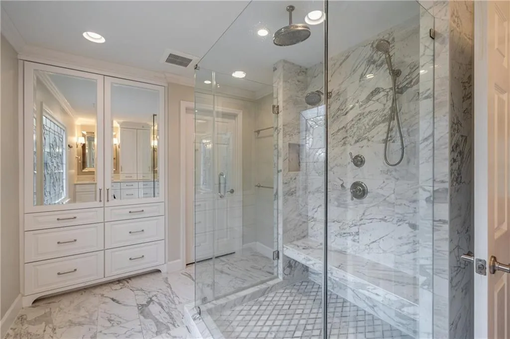 11 Heards Overlook Court, Sandy Springs, Georgia 30328, 5 Bedrooms Bedrooms, ,4 BathroomsBathrooms,Residential,Sold,11 Heards Overlook Court,7244697