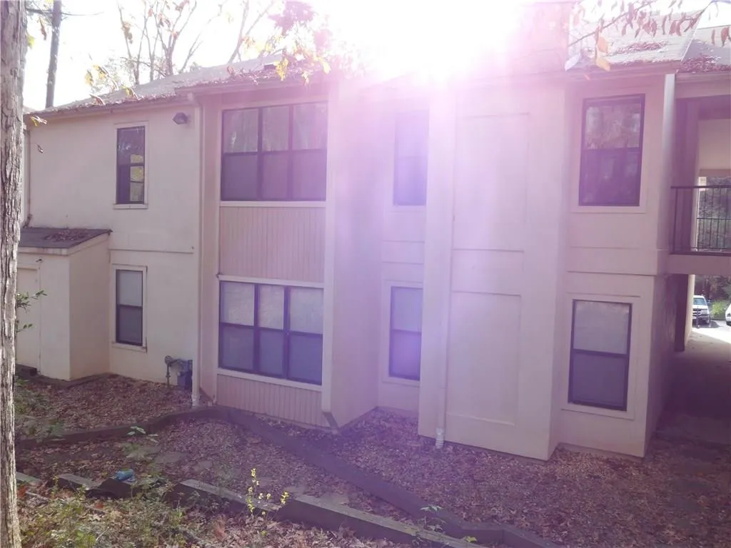 2215 Huntingdon Chase Unit 2215, Sandy Springs, Georgia 30350, 2 Bedrooms Bedrooms, ,2 BathroomsBathrooms,Residential,Sold,2215 Huntingdon Chase Unit 2215,5621659