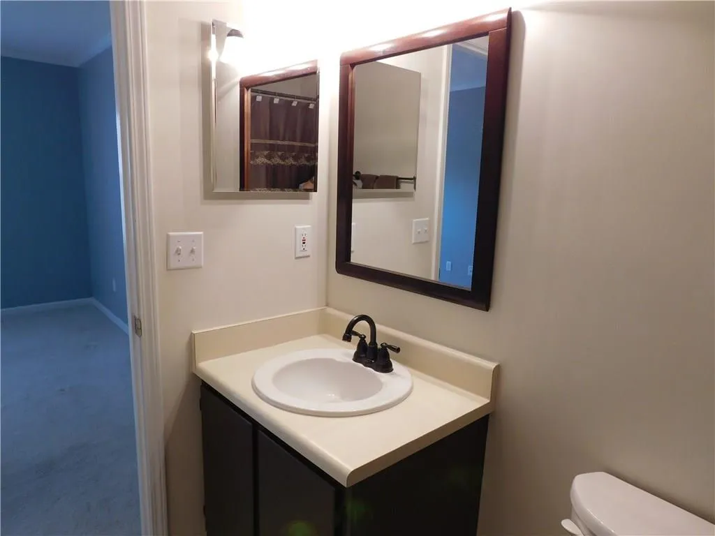 2215 Huntingdon Chase Unit 2215, Sandy Springs, Georgia 30350, 2 Bedrooms Bedrooms, ,2 BathroomsBathrooms,Residential,Sold,2215 Huntingdon Chase Unit 2215,5621659