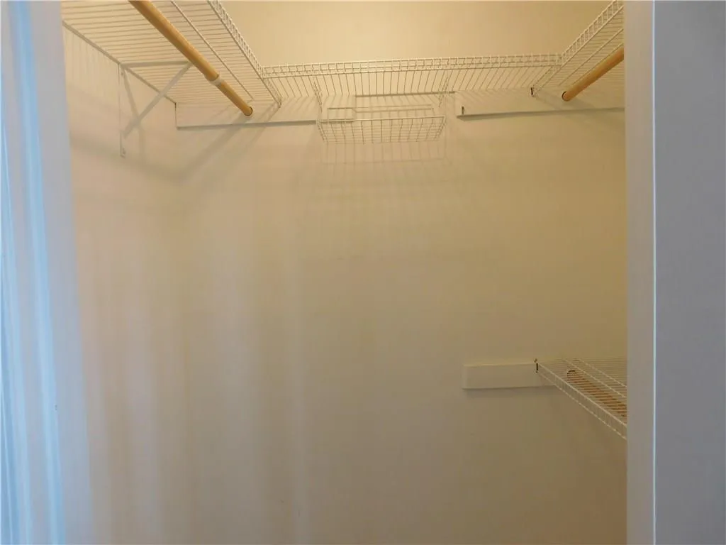 2215 Huntingdon Chase Unit 2215, Sandy Springs, Georgia 30350, 2 Bedrooms Bedrooms, ,2 BathroomsBathrooms,Residential,Sold,2215 Huntingdon Chase Unit 2215,5621659