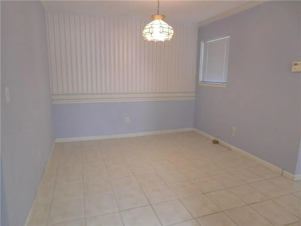 2215 Huntingdon Chase Unit 2215, Sandy Springs, Georgia 30350, 2 Bedrooms Bedrooms, ,2 BathroomsBathrooms,Residential,Sold,2215 Huntingdon Chase Unit 2215,5621659