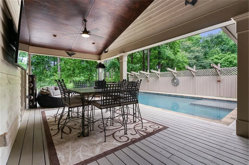 9365 Huntcliff Trace, Sandy Springs, Georgia 30350, 5 Bedrooms Bedrooms, ,5 BathroomsBathrooms,Residential,Sold,9365 Huntcliff Trace,6756219