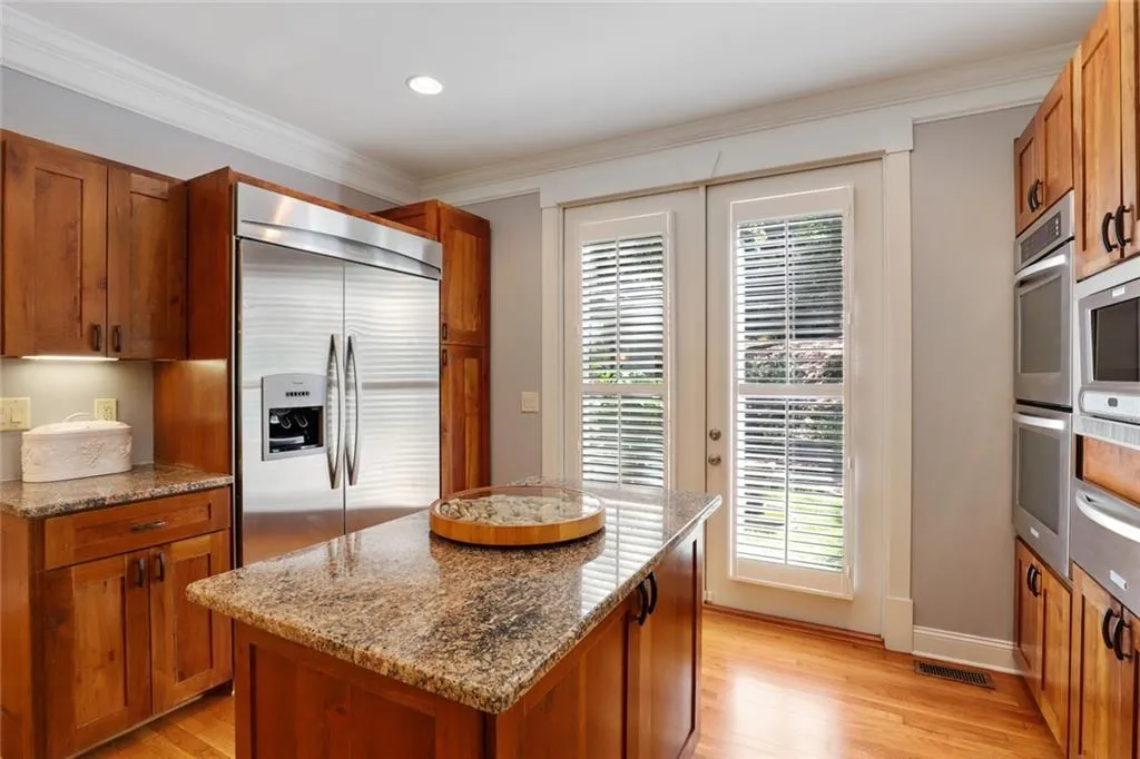 9365 Huntcliff Trace, Sandy Springs, Georgia 30350, 5 Bedrooms Bedrooms, ,5 BathroomsBathrooms,Residential,Sold,9365 Huntcliff Trace,6756219