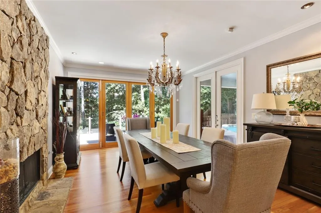 9365 Huntcliff Trace, Sandy Springs, Georgia 30350, 5 Bedrooms Bedrooms, ,5 BathroomsBathrooms,Residential,Sold,9365 Huntcliff Trace,6756219