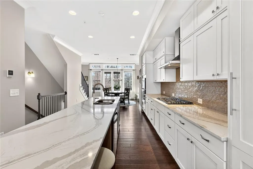 6747 Encore Boulevard, Atlanta, Georgia 30328, 3 Bedrooms Bedrooms, ,3 BathroomsBathrooms,Residential,Sold,6747 Encore Boulevard,7732939