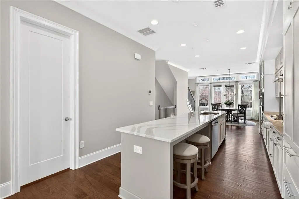 6747 Encore Boulevard, Atlanta, Georgia 30328, 3 Bedrooms Bedrooms, ,3 BathroomsBathrooms,Residential,Sold,6747 Encore Boulevard,7732939