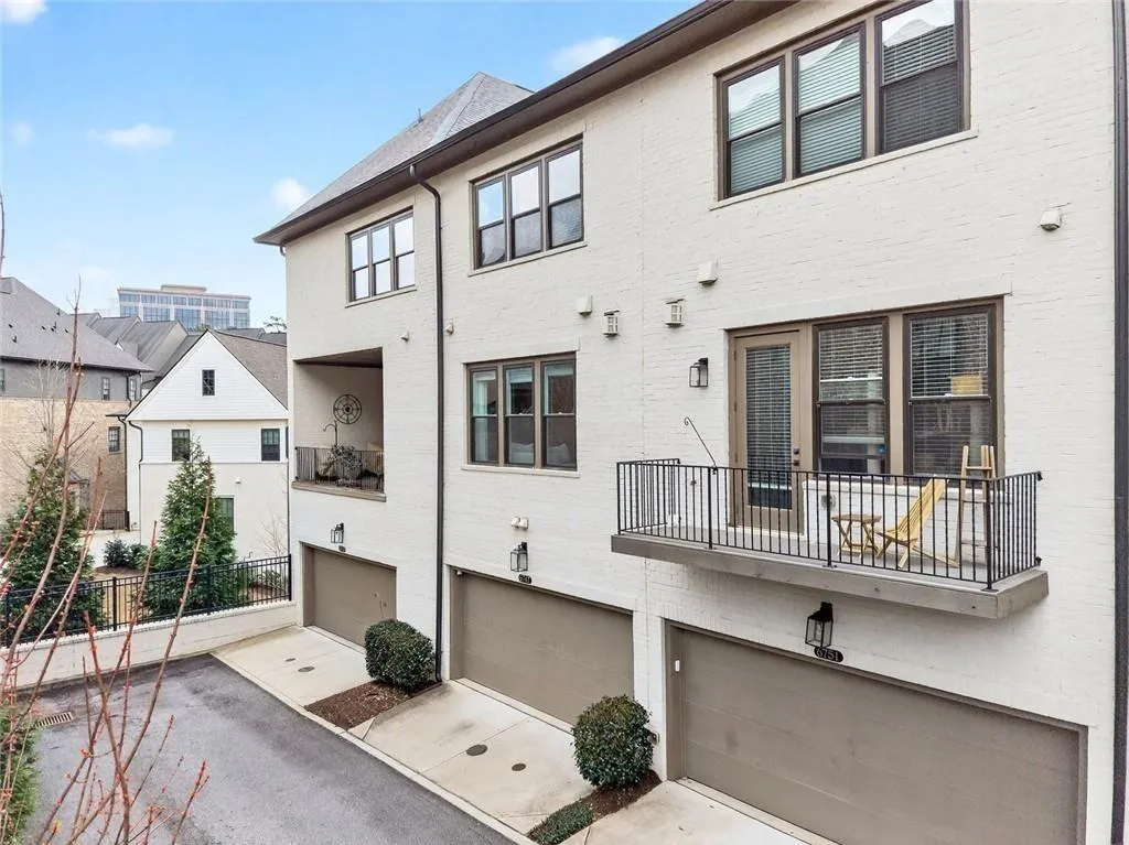 6747 Encore Boulevard, Atlanta, Georgia 30328, 3 Bedrooms Bedrooms, ,3 BathroomsBathrooms,Residential,Sold,6747 Encore Boulevard,7732939