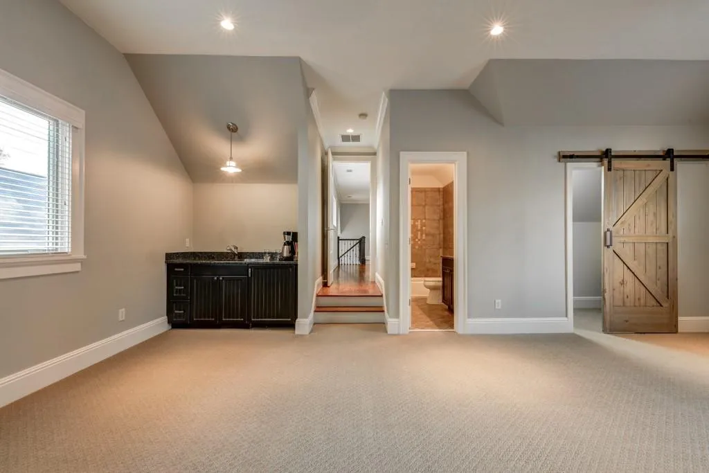 4745 E Conway Drive Nw, Sandy Springs, Georgia 30327, 5 Bedrooms Bedrooms, ,5 BathroomsBathrooms,Residential,Sold,4745 E Conway Drive Nw,6763796