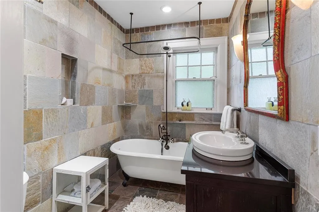 557 E Wesley Road, Atlanta, Georgia 30305, 5 Bedrooms Bedrooms, ,3 BathroomsBathrooms,Residential,For Sale,557 E Wesley Road,7656328