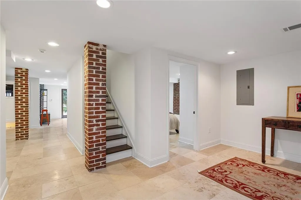 557 E Wesley Road, Atlanta, Georgia 30305, 5 Bedrooms Bedrooms, ,3 BathroomsBathrooms,Residential,For Sale,557 E Wesley Road,7656328