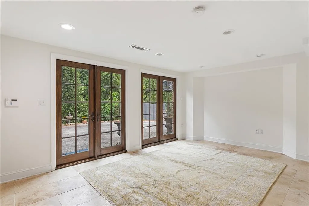 557 E Wesley Road, Atlanta, Georgia 30305, 5 Bedrooms Bedrooms, ,3 BathroomsBathrooms,Residential,For Sale,557 E Wesley Road,7656328
