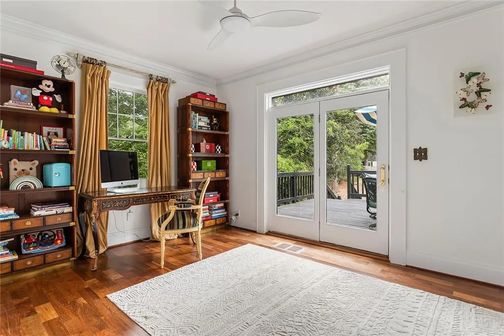 3 bedroom or office upstairs