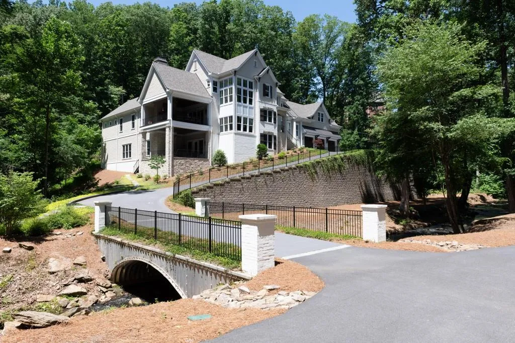 3244 Stillhouse Road Se, Atlanta, Georgia 30339, 5 Bedrooms Bedrooms, ,6 BathroomsBathrooms,Residential,For Sale,3244 Stillhouse Road Se,7617366