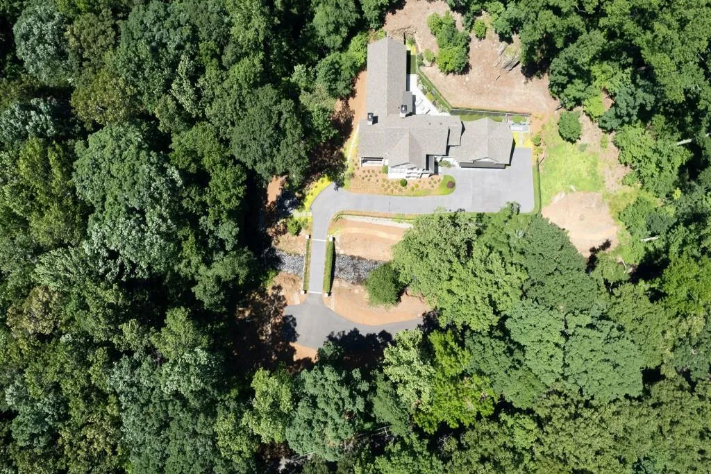 3244 Stillhouse Road Se, Atlanta, Georgia 30339, 5 Bedrooms Bedrooms, ,6 BathroomsBathrooms,Residential,For Sale,3244 Stillhouse Road Se,7617366