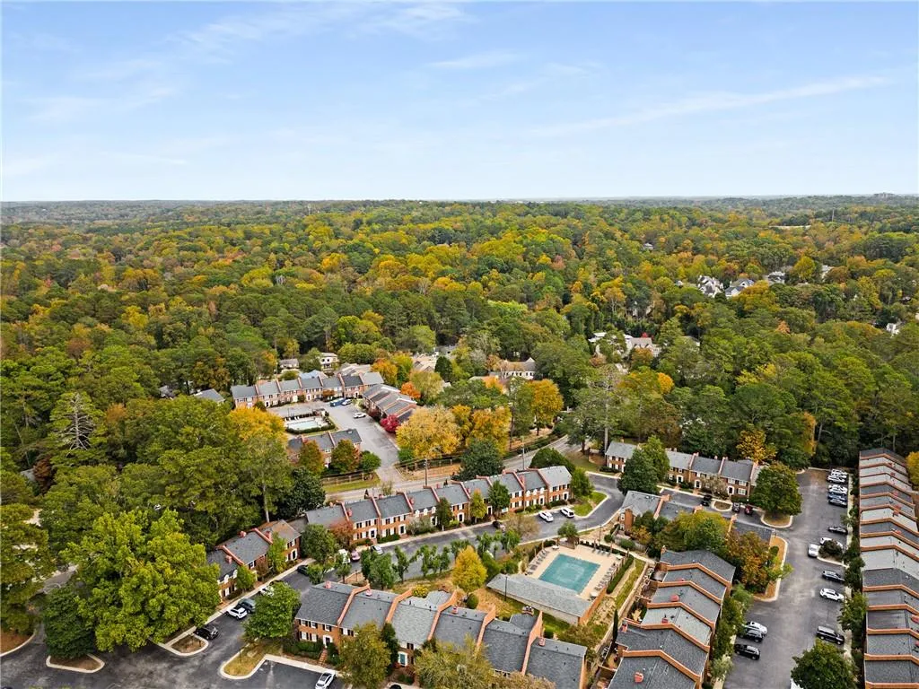 4620 Wieuca Road Ne Unit 72, Atlanta, Georgia 30342, 3 Bedrooms Bedrooms, ,3 BathroomsBathrooms,Residential,For Sale,4620 Wieuca Road Ne Unit 72,7646634