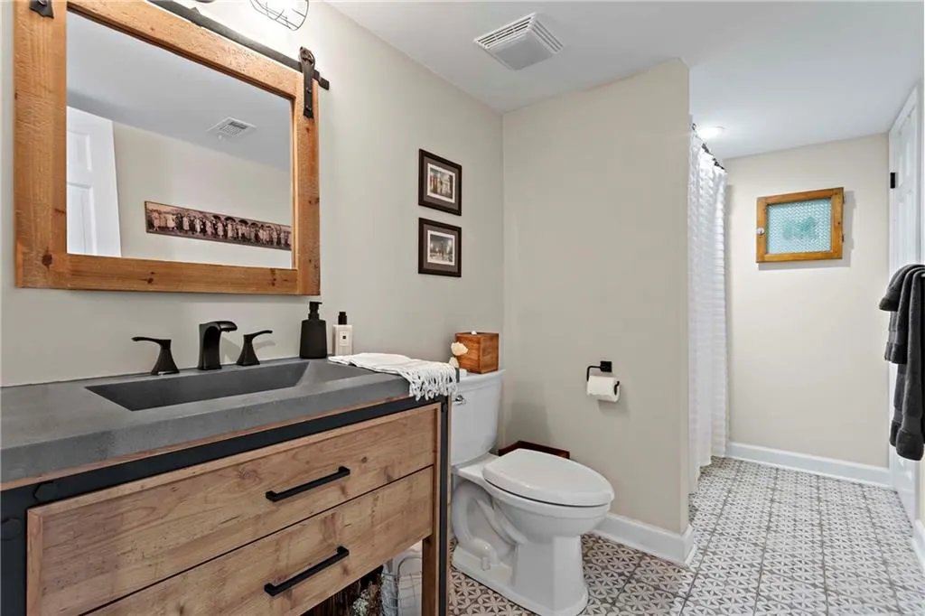 4620 Wieuca Road Ne Unit 72, Atlanta, Georgia 30342, 3 Bedrooms Bedrooms, ,3 BathroomsBathrooms,Residential,For Sale,4620 Wieuca Road Ne Unit 72,7646634