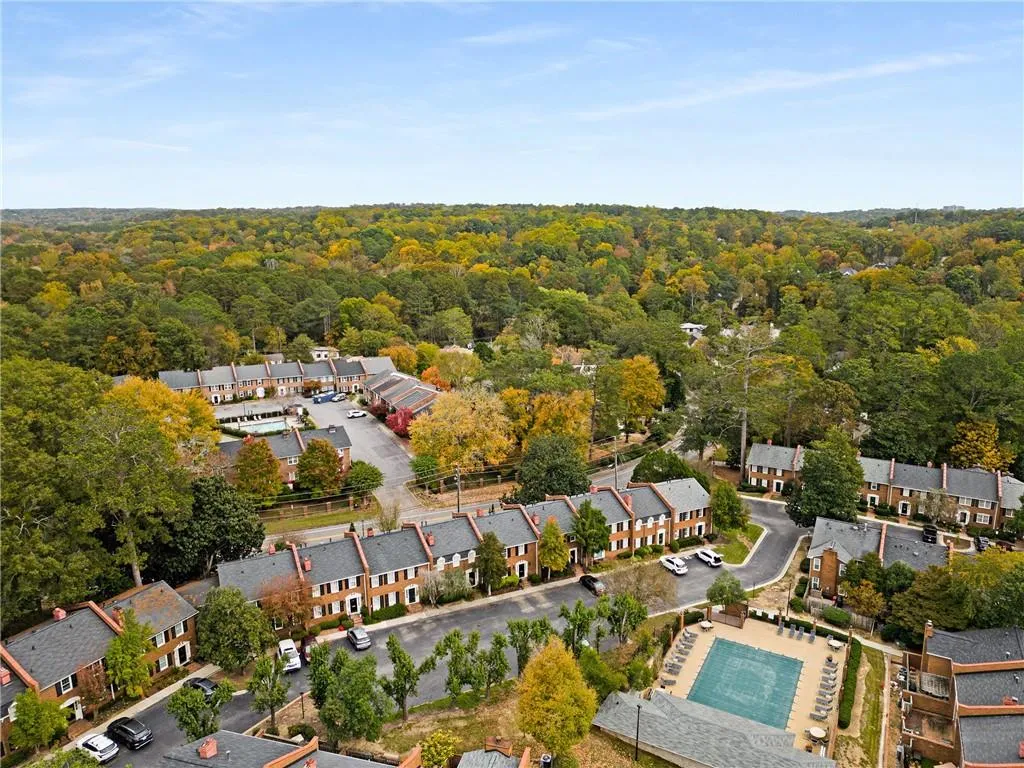 4620 Wieuca Road Ne Unit 72, Atlanta, Georgia 30342, 3 Bedrooms Bedrooms, ,3 BathroomsBathrooms,Residential,For Sale,4620 Wieuca Road Ne Unit 72,7646634