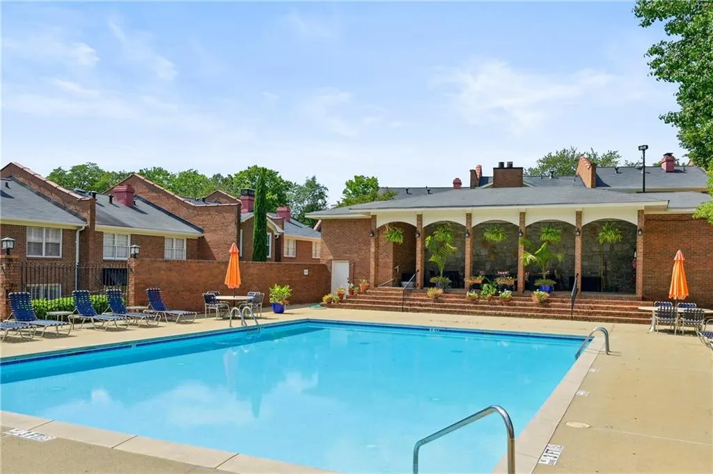 4620 Wieuca Road Ne Unit 72, Atlanta, Georgia 30342, 3 Bedrooms Bedrooms, ,3 BathroomsBathrooms,Residential,For Sale,4620 Wieuca Road Ne Unit 72,7646634
