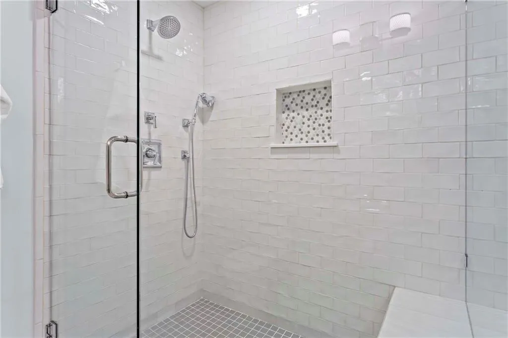 4620 Wieuca Road Ne Unit 72, Atlanta, Georgia 30342, 3 Bedrooms Bedrooms, ,3 BathroomsBathrooms,Residential,For Sale,4620 Wieuca Road Ne Unit 72,7646634
